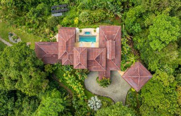 LUXURY HOME AND GUEST HOUSE WITH 9 ACRES OF LAND