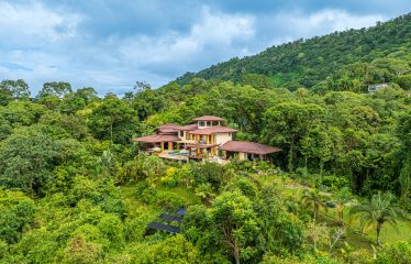 LUXURY HOME AND GUEST HOUSE WITH 9 ACRES OF LAND