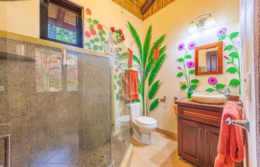 LUXURY HOME AND GUEST HOUSE WITH 9 ACRES OF LAND