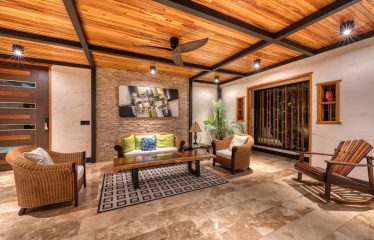 LUXURY OCEAN VIEW 4 BEDROOM HOME  FOR SALE IN UVITA