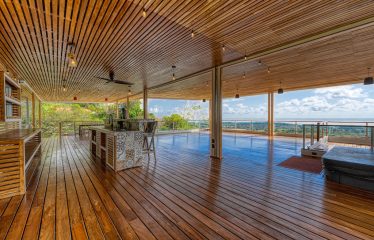 LUXURY OCEAN VIEW 4 BEDROOM HOME  FOR SALE IN UVITA