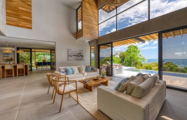 LUXURY 5 BEDROOM HOME WITH OCEAN VIEW