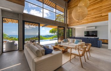 LUXURY 5 BEDROOM HOME WITH OCEAN VIEW