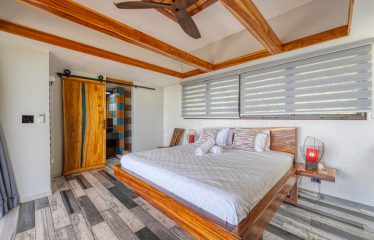 LUXURY OCEAN VIEW 4 BEDROOM HOME  FOR SALE IN UVITA