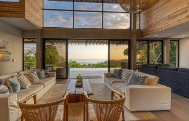 LUXURY 5 BEDROOM HOME WITH OCEAN VIEW