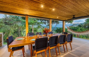 LUXURY 5 BEDROOM HOME WITH OCEAN VIEW