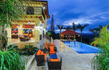PREMIER LUXURY ESTATE RANCHO VILLA VERDE A FAMILY COMPOUND / BOUTIQUE HOTEL STYLE – 107.95 ACRES