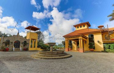 PREMIER LUXURY ESTATE RANCHO VILLA VERDE A FAMILY COMPOUND / BOUTIQUE HOTEL STYLE – 107.95 ACRES