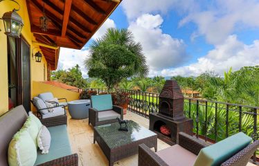 PREMIER LUXURY ESTATE RANCHO VILLA VERDE A FAMILY COMPOUND / BOUTIQUE HOTEL STYLE – 107.95 ACRES