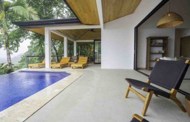 4 BEDROOMS LUXURY HOME WITH AMAZING OCEAN VIEW – 4 ACRES