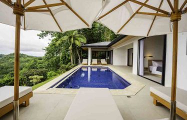 4 BEDROOMS LUXURY HOME WITH AMAZING OCEAN VIEW – 4 ACRES