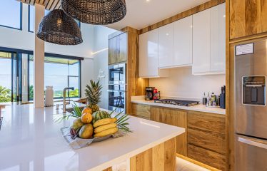 4 BEDROOM VILLA WITH AMAZING OCEAN VIEW IN GATED COMMUNITY