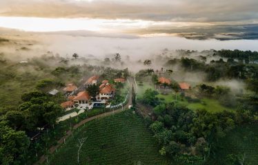 PREMIER LUXURY ESTATE RANCHO VILLA VERDE A FAMILY COMPOUND / BOUTIQUE HOTEL STYLE – 107.95 ACRES