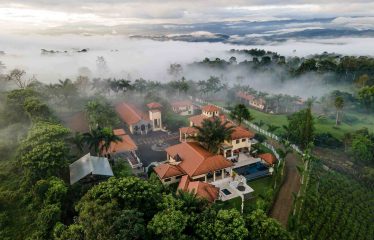 PREMIER LUXURY ESTATE RANCHO VILLA VERDE A FAMILY COMPOUND / BOUTIQUE HOTEL STYLE – 107.95 ACRES