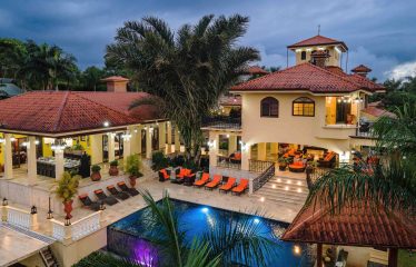 PREMIER LUXURY ESTATE RANCHO VILLA VERDE A FAMILY COMPOUND / BOUTIQUE HOTEL STYLE – 107.95 ACRES