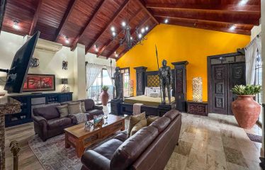 PREMIER LUXURY ESTATE RANCHO VILLA VERDE A FAMILY COMPOUND / BOUTIQUE HOTEL STYLE – 107.95 ACRES