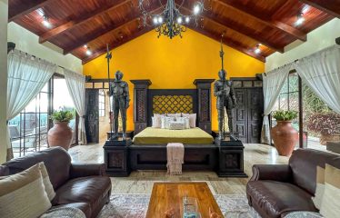 PREMIER LUXURY ESTATE RANCHO VILLA VERDE A FAMILY COMPOUND / BOUTIQUE HOTEL STYLE – 107.95 ACRES