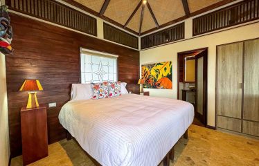 PREMIER LUXURY ESTATE RANCHO VILLA VERDE A FAMILY COMPOUND / BOUTIQUE HOTEL STYLE – 107.95 ACRES