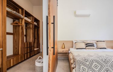 4 BEDROOM HOUSE WITH OCEAN AND JUNGLE VIEWS