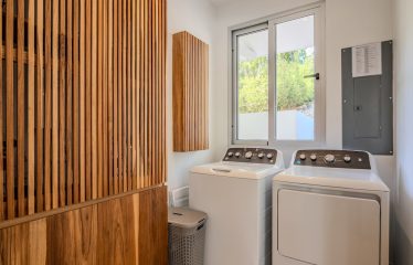 4 BEDROOM HOUSE WITH OCEAN AND JUNGLE VIEWS