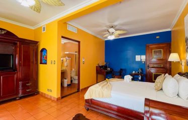 LUXURY BOUTIQUE HOTEL WITH OCEAN AND MOUNTAIN VIEWS- 26 ROOMS