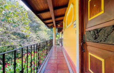LUXURY BOUTIQUE HOTEL WITH OCEAN AND MOUNTAIN VIEWS- 26 ROOMS