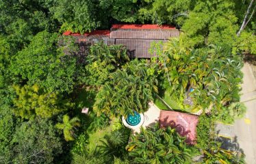 LUXURY BOUTIQUE HOTEL WITH OCEAN AND MOUNTAIN VIEWS- 26 ROOMS