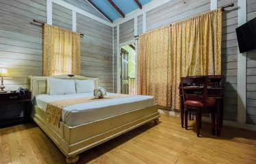 LUXURY BOUTIQUE HOTEL WITH OCEAN AND MOUNTAIN VIEWS- 26 ROOMS