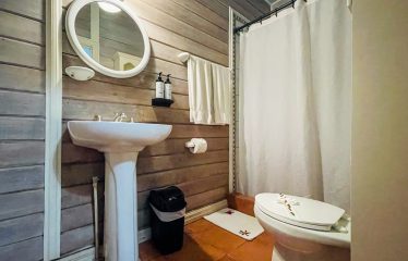LUXURY BOUTIQUE HOTEL WITH OCEAN AND MOUNTAIN VIEWS- 26 ROOMS