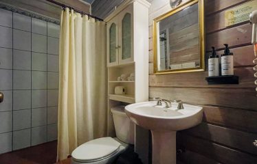 LUXURY BOUTIQUE HOTEL WITH OCEAN AND MOUNTAIN VIEWS- 26 ROOMS