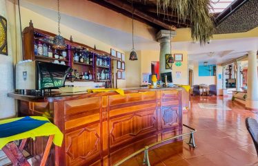LUXURY BOUTIQUE HOTEL WITH OCEAN AND MOUNTAIN VIEWS- 26 ROOMS