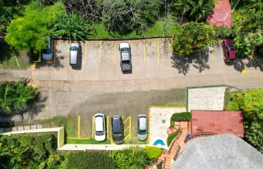 LUXURY BOUTIQUE HOTEL WITH OCEAN AND MOUNTAIN VIEWS- 26 ROOMS