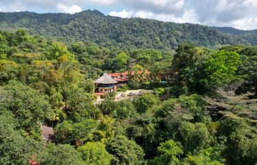 LUXURY BOUTIQUE HOTEL WITH OCEAN AND MOUNTAIN VIEWS- 26 ROOMS