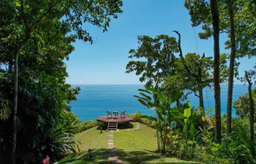 LUXURY 4 BEDROOM BEACHFRONT HOME IN ESCALERAS