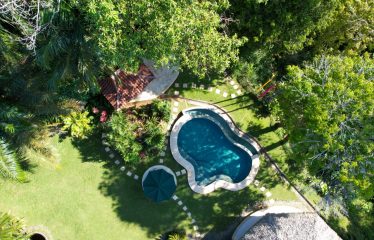 LUXURY 4 BEDROOM BEACHFRONT HOME IN ESCALERAS