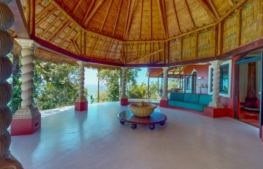 LUXURY 4 BEDROOM BEACHFRONT HOME IN ESCALERAS