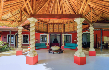 LUXURY 4 BEDROOM BEACHFRONT HOME IN ESCALERAS