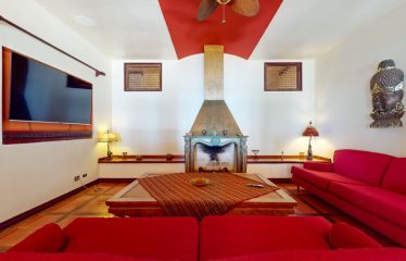 LUXURY 4 BEDROOM BEACHFRONT HOME IN ESCALERAS