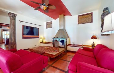 LUXURY 4 BEDROOM BEACHFRONT HOME IN ESCALERAS