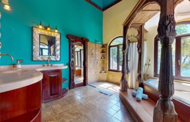 LUXURY 4 BEDROOM BEACHFRONT HOME IN ESCALERAS