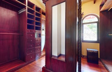 LUXURY 4 BEDROOM BEACHFRONT HOME IN ESCALERAS