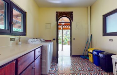 LUXURY 4 BEDROOM BEACHFRONT HOME IN ESCALERAS