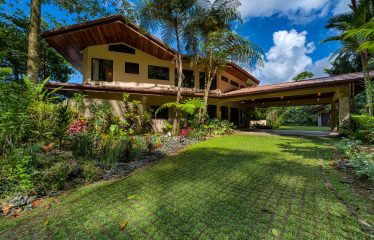 Casa Bambú – 5 BEDROOM LUXURY ESTATE WITH JAW-DROPPING VIEWS