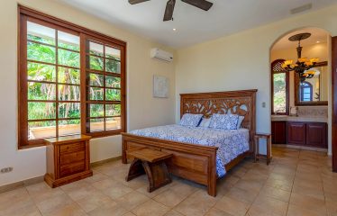 NIDO ESCONDIDO – LUXURY ESTATE WITH 2 VILLAS, POOL, AND SPECTACULAR VIEWS