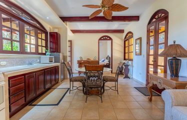 NIDO ESCONDIDO – LUXURY ESTATE WITH 2 VILLAS, POOL, AND SPECTACULAR VIEWS