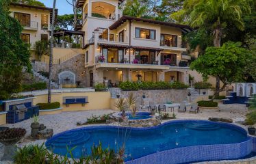 NIDO ESCONDIDO – LUXURY ESTATE WITH 2 VILLAS, POOL, AND SPECTACULAR VIEWS