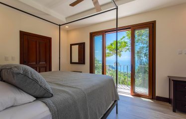 NIDO ESCONDIDO – LUXURY ESTATE WITH 2 VILLAS, POOL, AND SPECTACULAR VIEWS