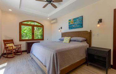 NIDO ESCONDIDO – LUXURY ESTATE WITH 2 VILLAS, POOL, AND SPECTACULAR VIEWS