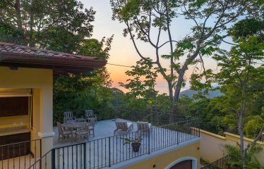 NIDO ESCONDIDO – LUXURY ESTATE WITH 2 VILLAS, POOL, AND SPECTACULAR VIEWS