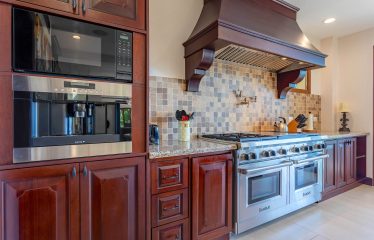 NIDO ESCONDIDO – LUXURY ESTATE WITH 2 VILLAS, POOL, AND SPECTACULAR VIEWS